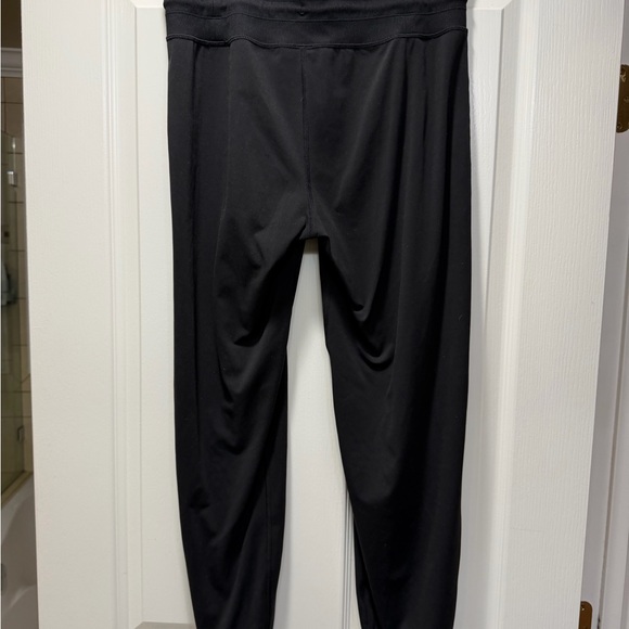 Vuori Black Performance Jogger Pants - Picture 2 of 2